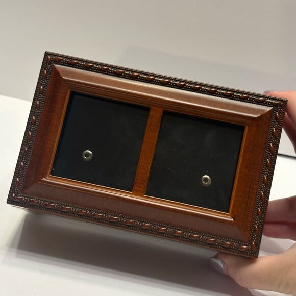 Sankyo Wood Rope Trim Jewelry Picture Music Box Plays Thats What Friends Are For - Picture 5 of 14